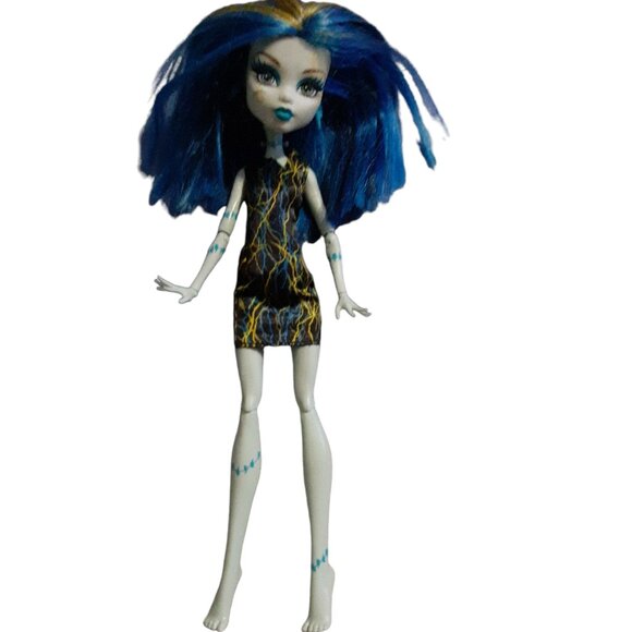 Monster High Doll Mattel Frankie Stein Freaky Fusion Recharge Chamber Doll Only - Picture 1 of 2